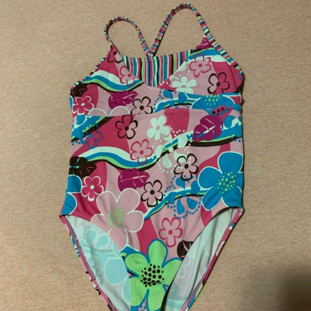 One piece swimsuit